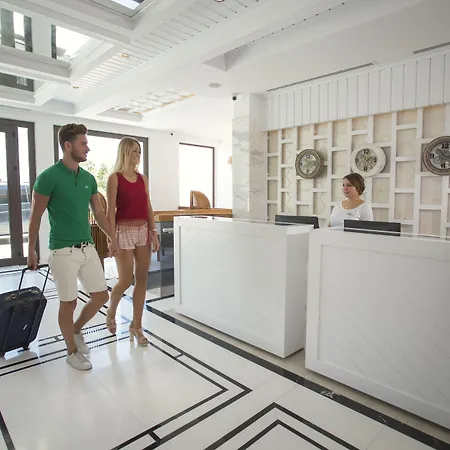 Hotell Meis Exclusive 3*