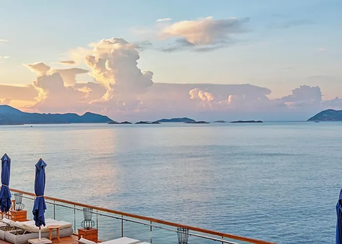 ميس إكسكلوسيف 3* كاس