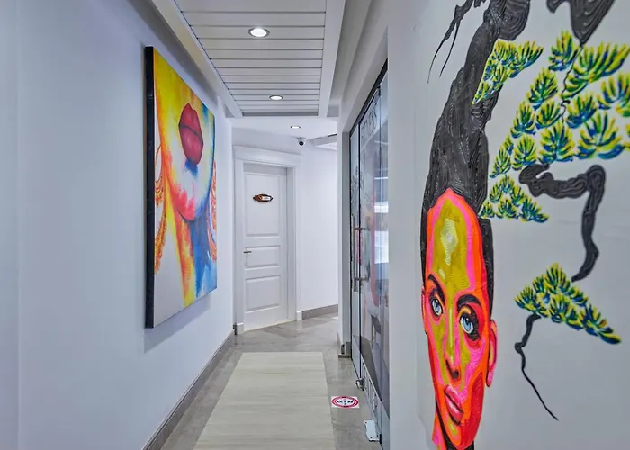 فندق ميس إكسكلوسيف